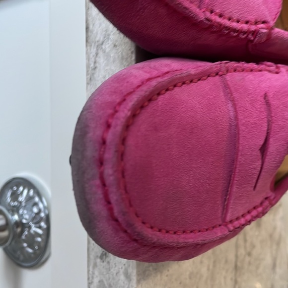 Tod's Gommino Driving Shoes Pink Suede - Picture 11 of 13